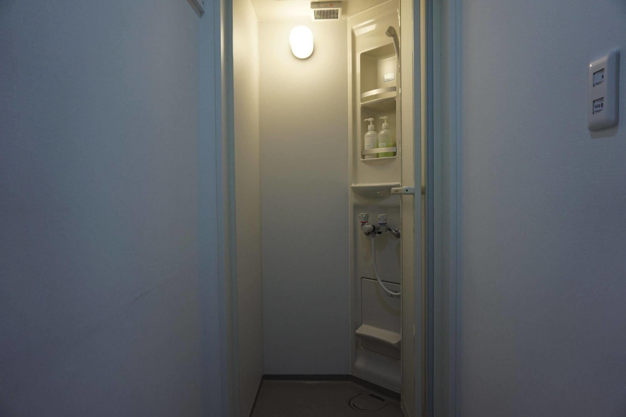 Uni Hostel โอซาก้า ภายนอก รูปภาพ