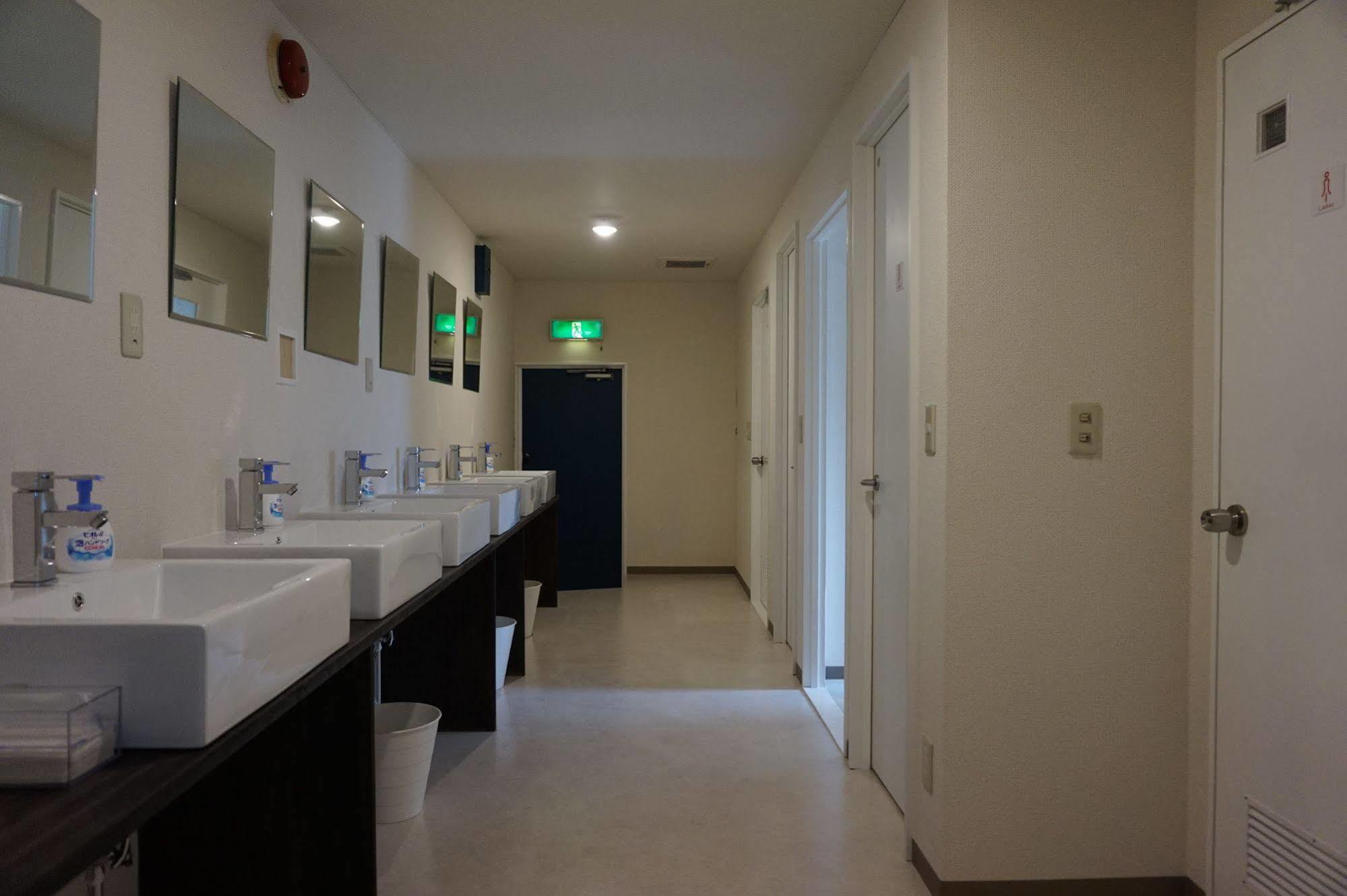 Uni Hostel โอซาก้า ภายนอก รูปภาพ